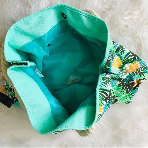 No Boundaries Green Palm Leaf Rope Tote Beach Bag - Picture 7 of 10